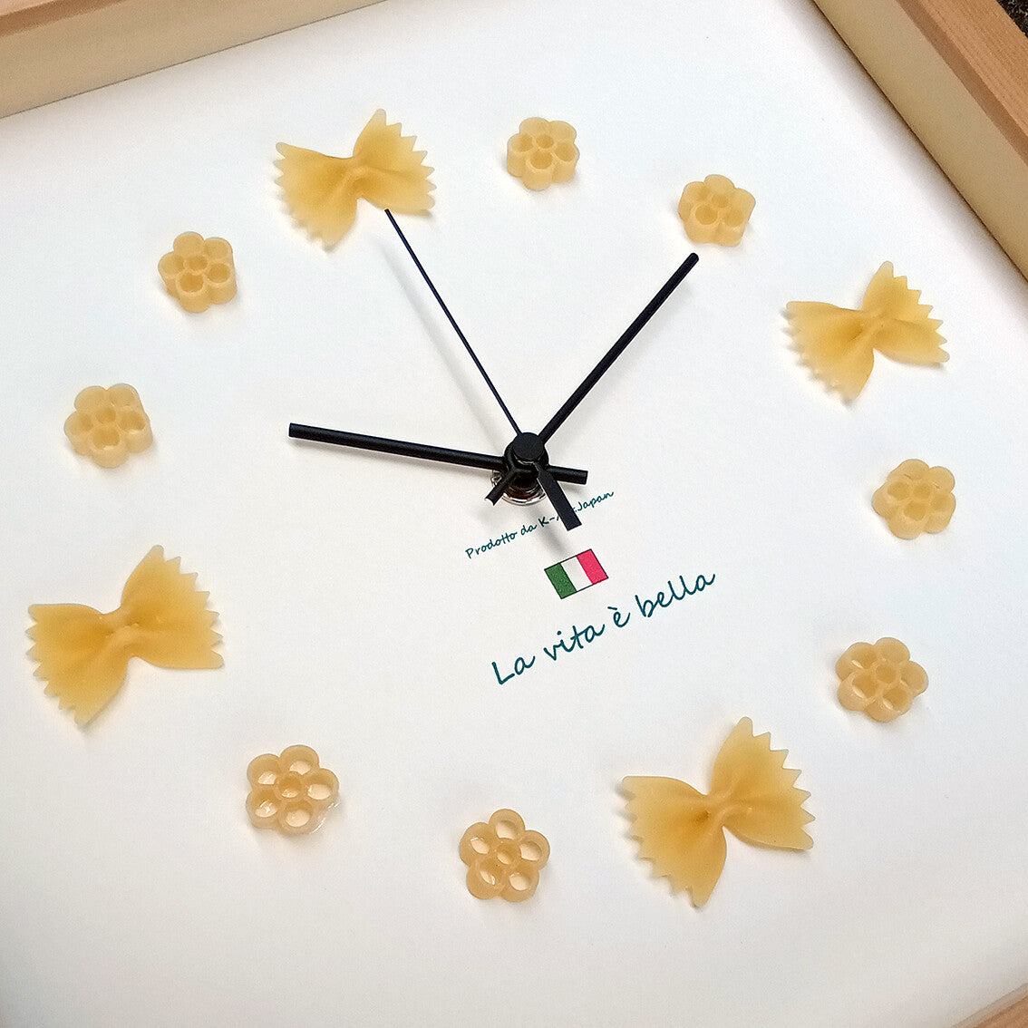パスタを使った可愛い掛時計[Orologio carino]