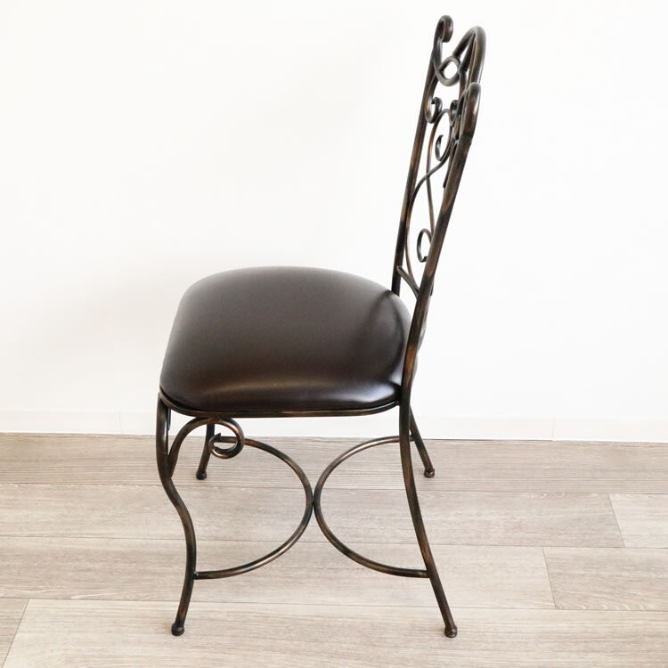 アンティーク調 アイアンチェアー